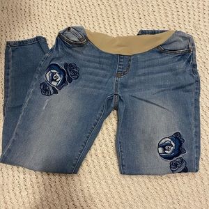 Maternity cropped jeans